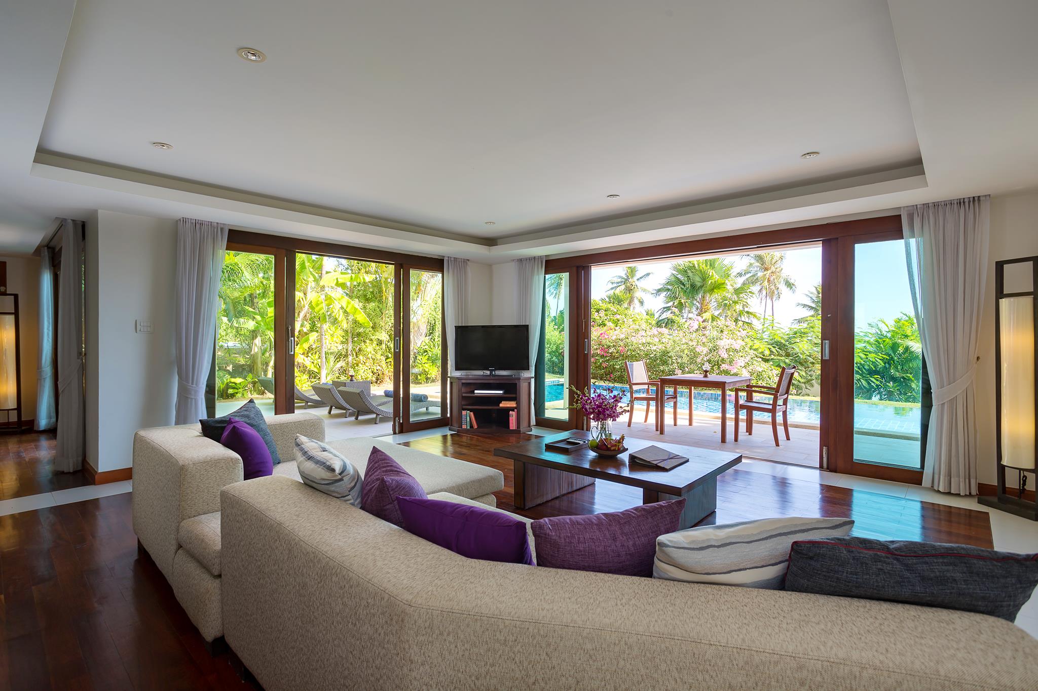 phuket luxury villa
